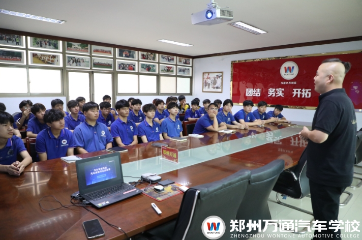 技術總監進校園：共筑職業夢想，傳承工匠精神
