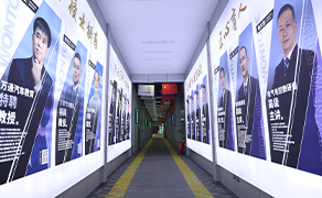 鄭州萬通汽車學(xué)校_整車實(shí)訓(xùn)大廳