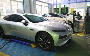 鄭州萬通汽車學(xué)校_小鵬汽車實(shí)訓(xùn)室